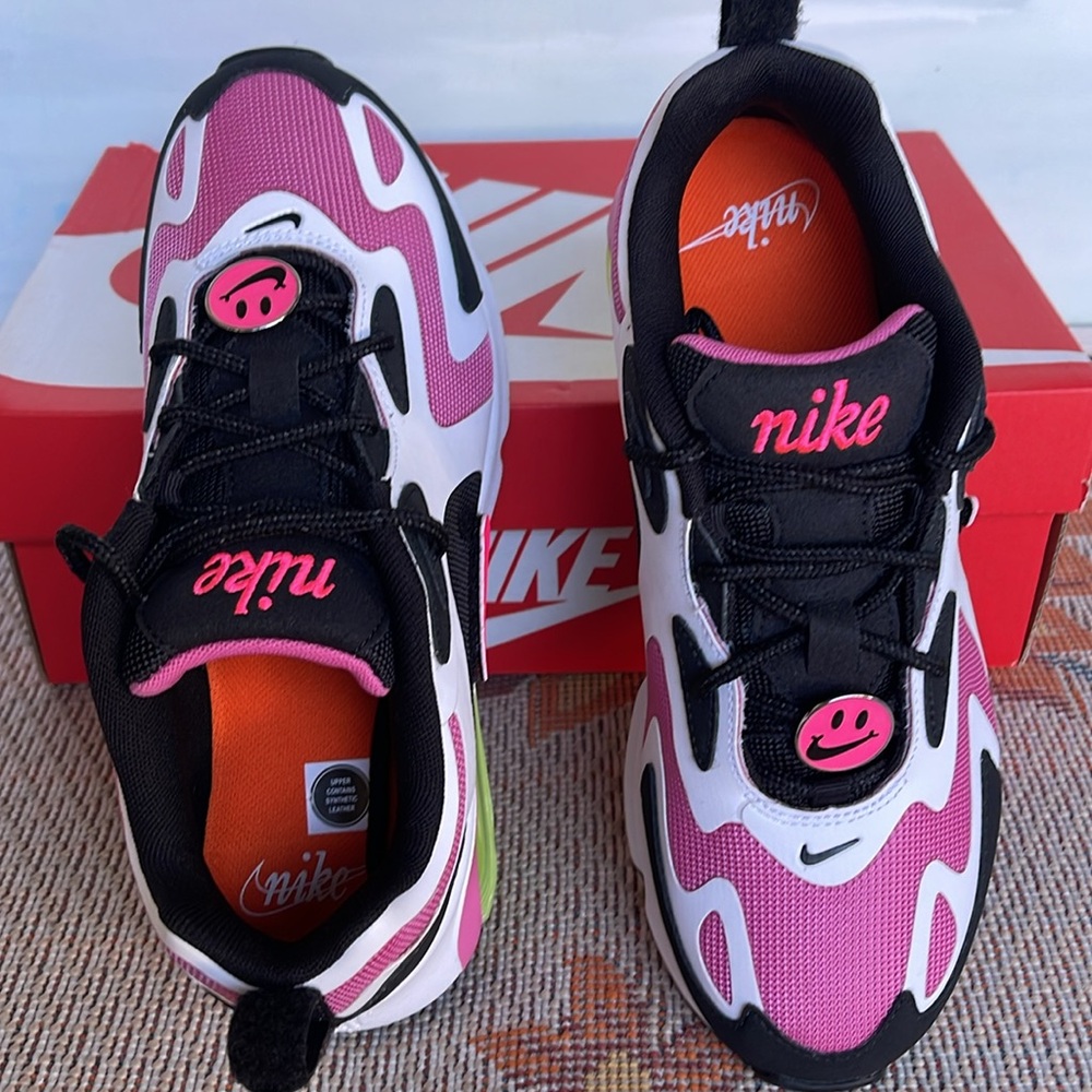 NIKE WMNS AIR MAX 200
BLACK/HYPER PINK NOIR/HYPER ROSE
SNEAKERS Athletic Shoes - Picture 13 of 16